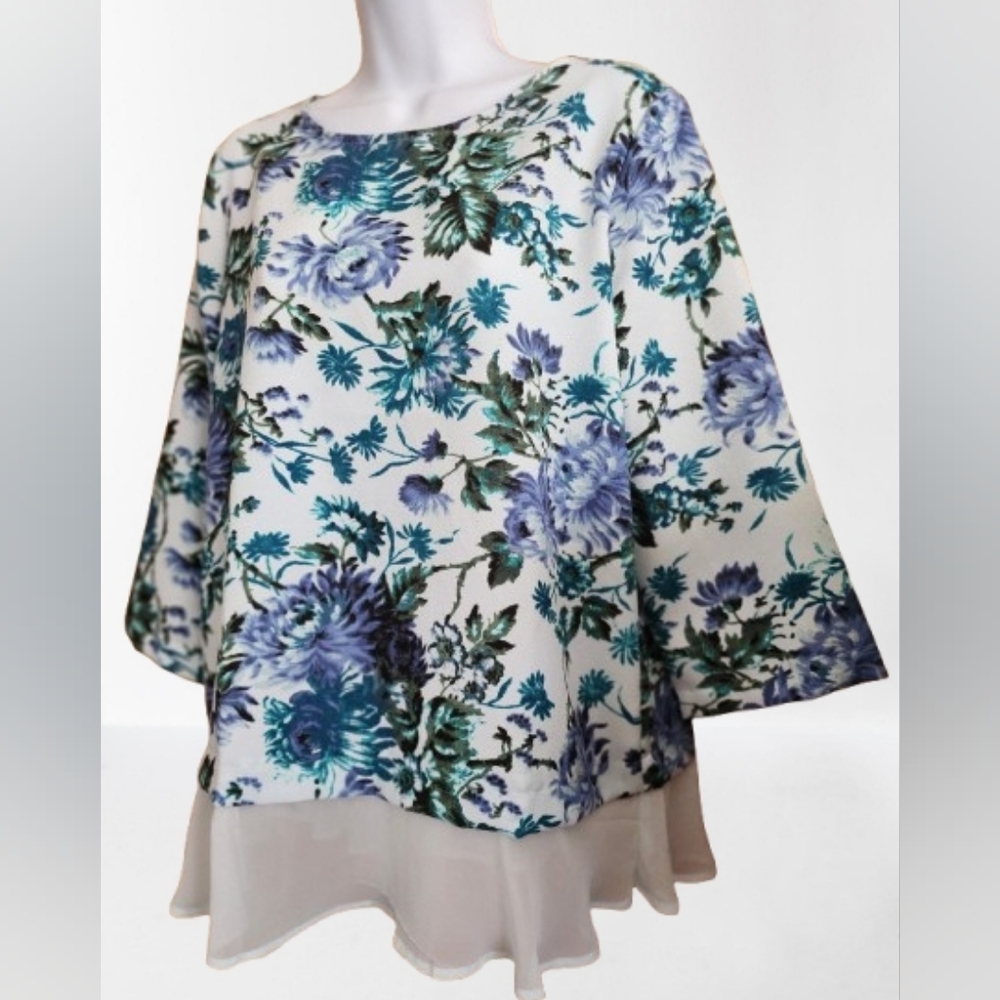 Ann Taylor LOFT Blue Green Floral Blouse Size M